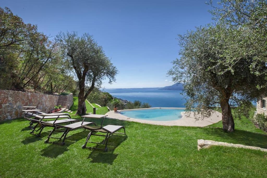 Villa Divina - Apt Divina Con Piscina E Vista Lago 카스텔레토디브렌조네 외부 사진