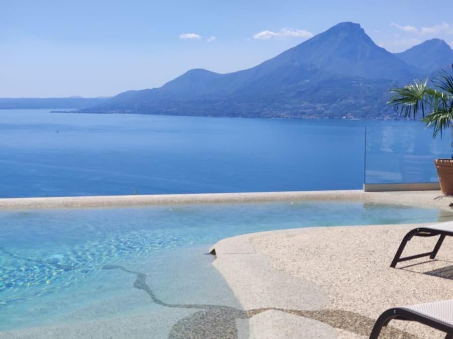 Villa Divina - Apt Divina Con Piscina E Vista Lago 카스텔레토디브렌조네 외부 사진