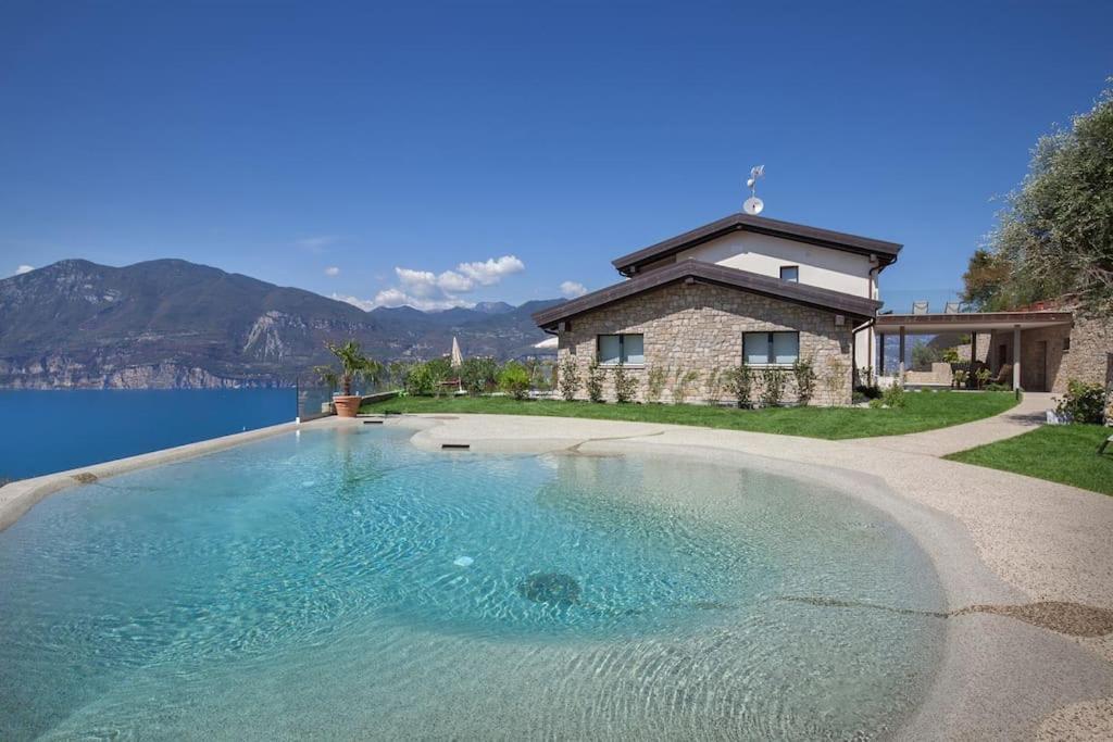 Villa Divina - Apt Divina Con Piscina E Vista Lago 카스텔레토디브렌조네 외부 사진