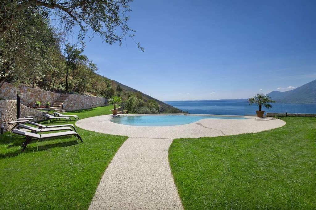 Villa Divina - Apt Divina Con Piscina E Vista Lago 카스텔레토디브렌조네 외부 사진
